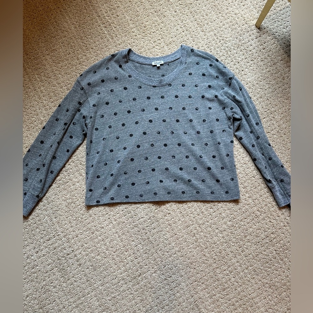 Splendid long sleeve sweater! Worn once